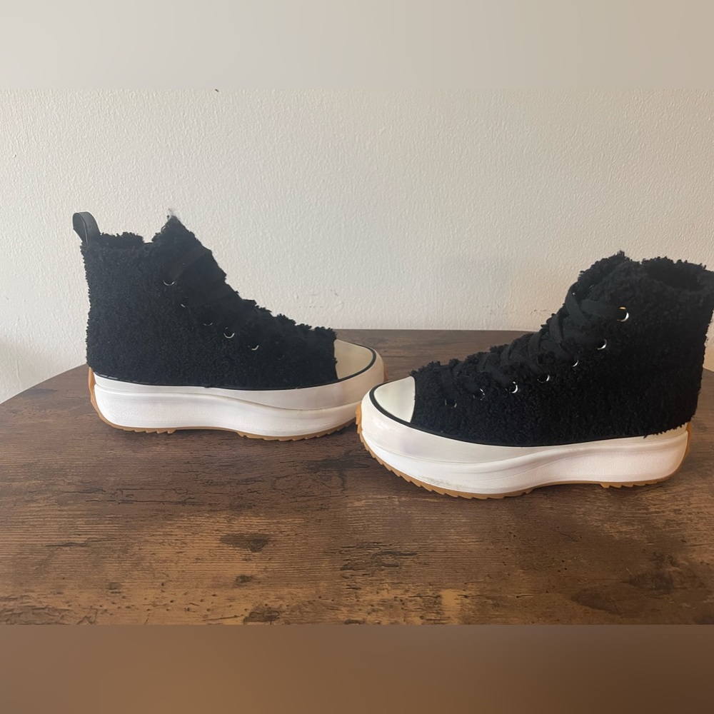 Steve Madden platform shoe
